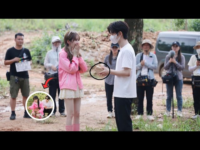 SHOCKING! Tian Xiwei Was Filming When Zhang Linghe Suddenly Appeared With a Surprise!