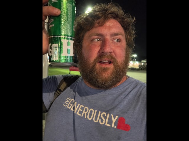 Andy Smith cussing out WinZard and littering 9/9/26 @AndySmith-n1o​