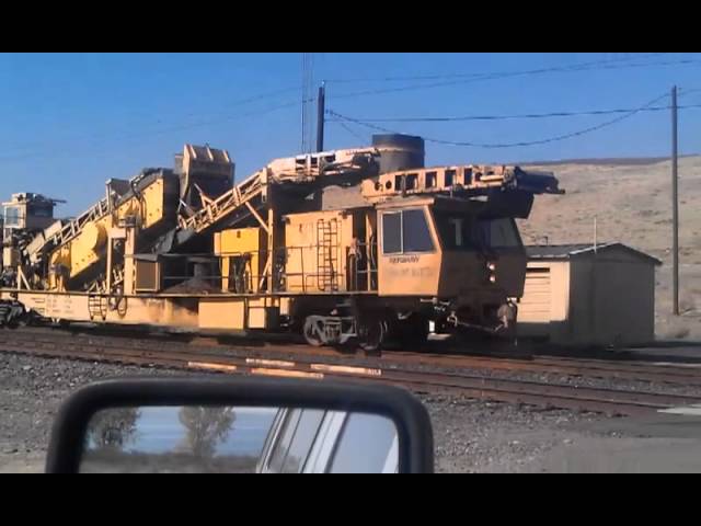 Loram ballast undercutter