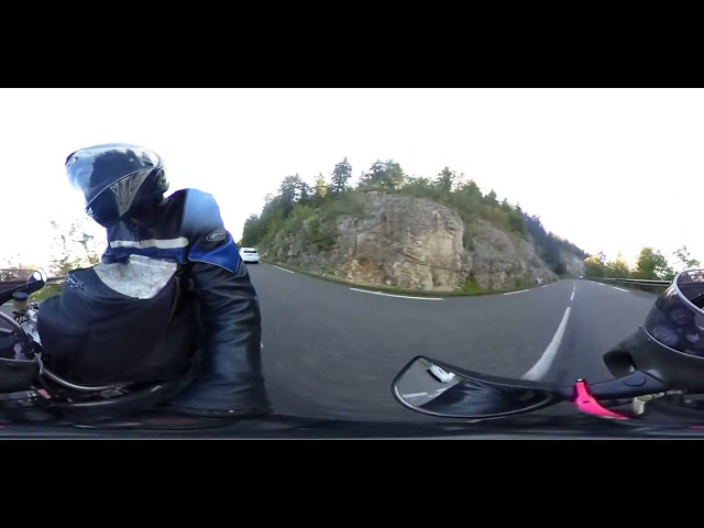Onboard Ducati 900ss in 360° view!