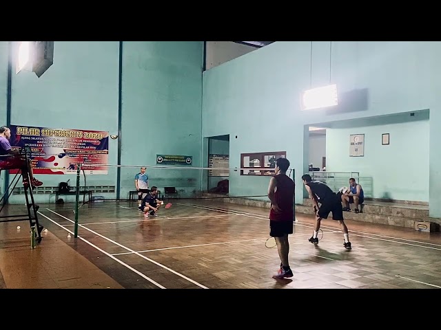 serunya Bulutangkis Sore Selasa Hari ini di GOR Pilar biru