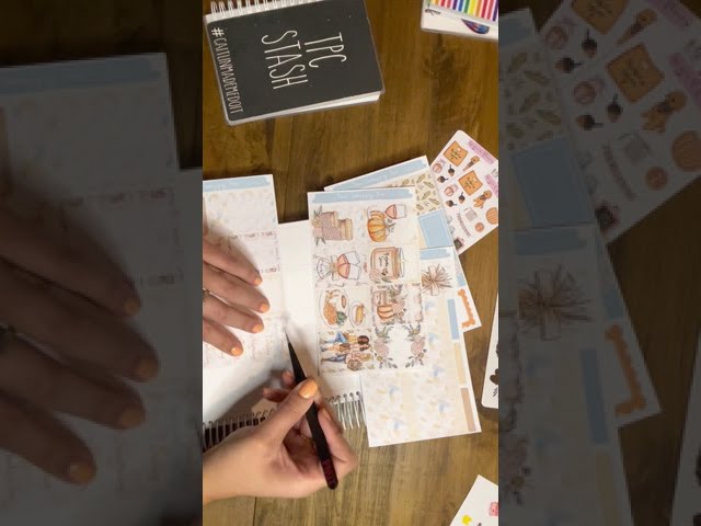 Plan With Me - The Scrappy Fox "Friendsgiving"