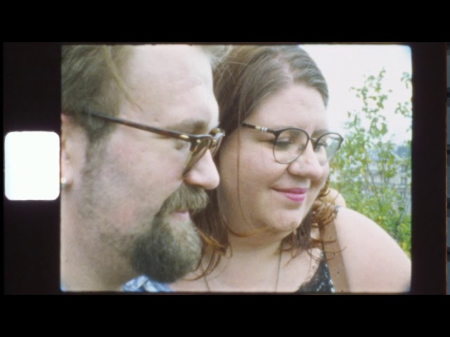 Buttes Chaumont Lovers - Super 8 Film shot on Bolex Macrozoom/ Kodak Ektachrome