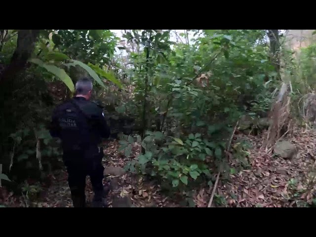 Acompañando la búsqueda de un cadáver en Guaratiba