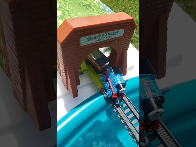 Down The Hill And Round The WOAH (CGI Thomas with Annie & Clarabel version)