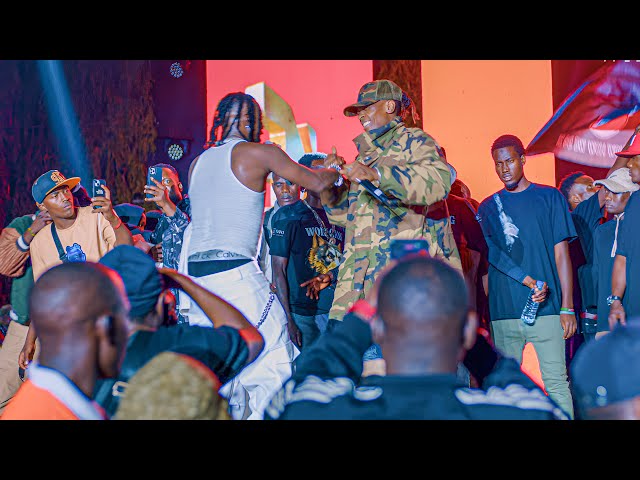 Jose Chameleone give a unexpected performance at Fik Fameica's concert by performing their new hit