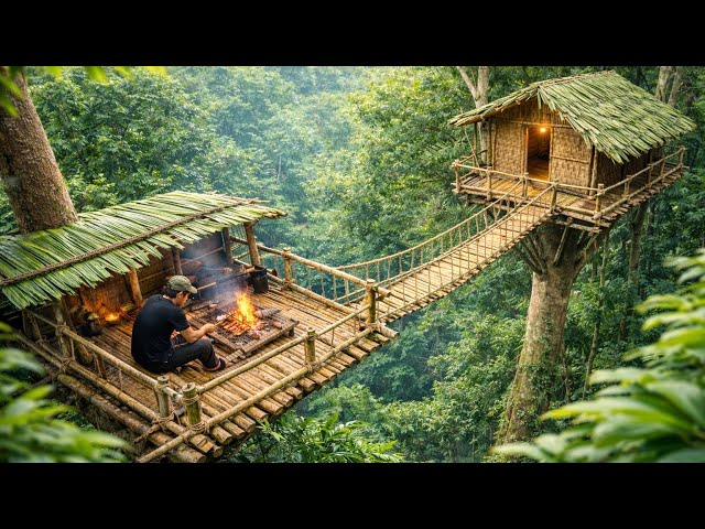 Building an Elevated Survival Shelter with Rope Ladder to Stay Safe from Ground Predators