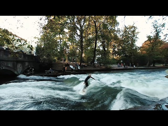 Eisbach Surfing VR180