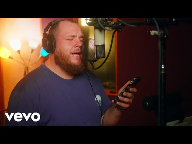 Luke Combs - Days Like These (Official Studio Video)