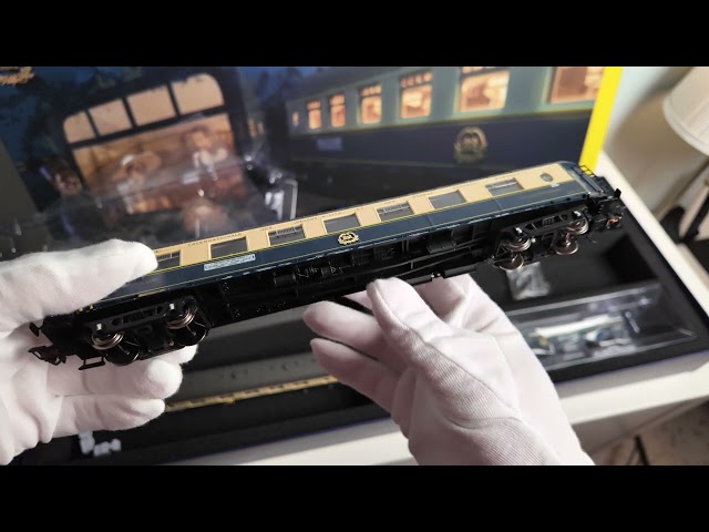 EDELWEISS EXPRESS: TRIX 26470 HO