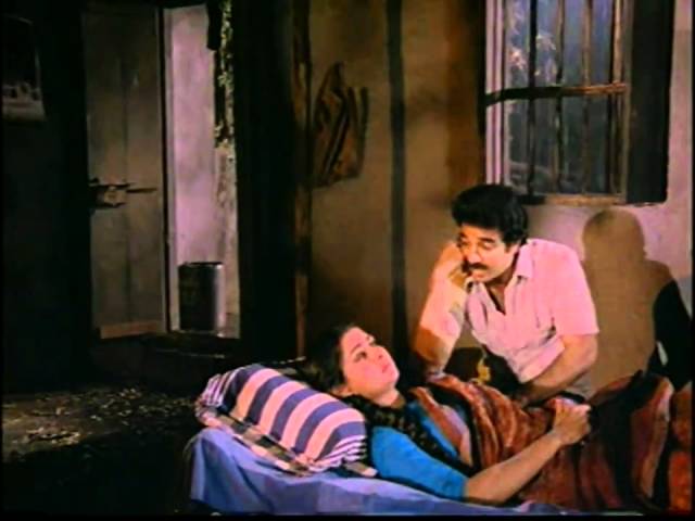AATE HAIN CHALE JAATE HAIN -HIGH DEFINITION-FILM-YAADGAAR(1984).mp4
