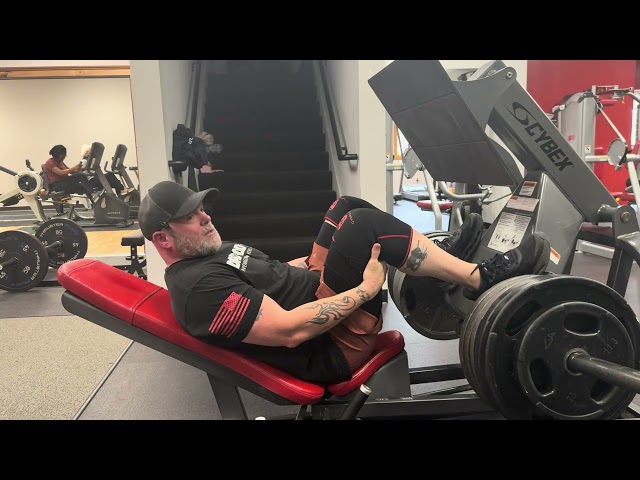 28 Days Later Day 17 | Leg Destruction – Mountain Dog Style