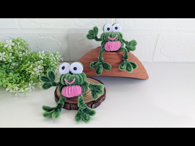Simple Handmade Crafts and Small Creations Made With Care | DIY Cute Frog Craft | Pipe Cleaner Frog