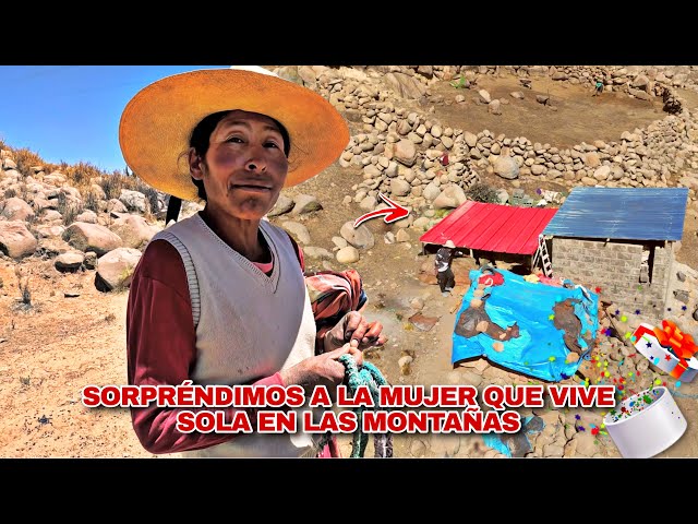 Sorprendimos a la mujer que vive sola en las montañas - Así reaccionó Doña Yolanda