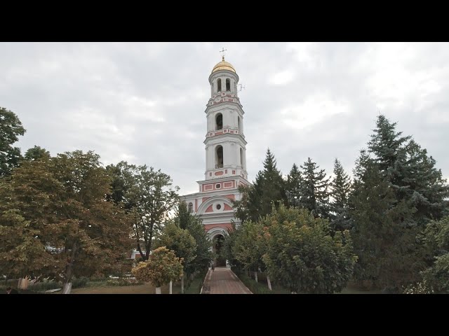 A visit of the Noul Neamt Monastery in Chitcani | Trip to Moldova & Transnistria 2021