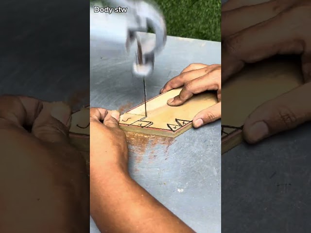 Unique wood connection trick✅ #woodworking #woodscraft #tipsntricks #diy #shortvideo