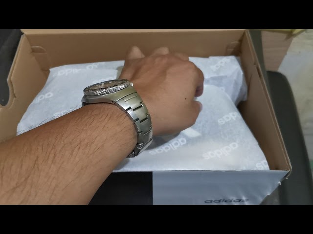 Adidas Runfalcon Grey six sand Legacy green Unboxing