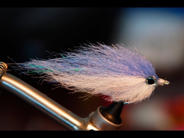 EP Style Baitfish Fly - Underwater Footage - Saltwater and warmwater streamer fly