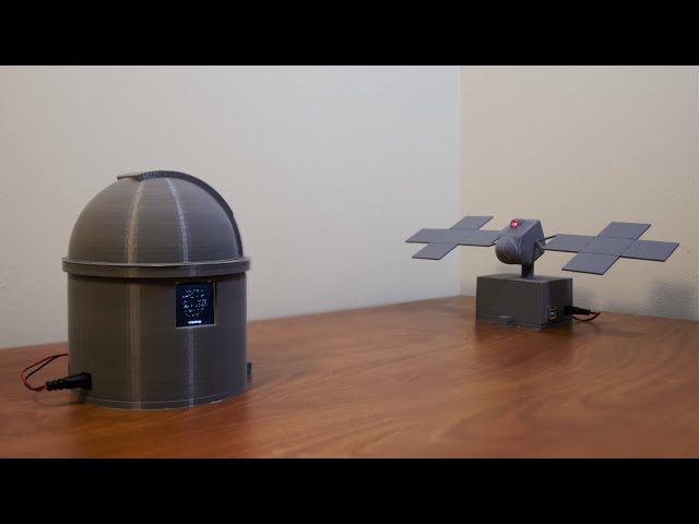 SDOC (Small Desktop Optical Communication)