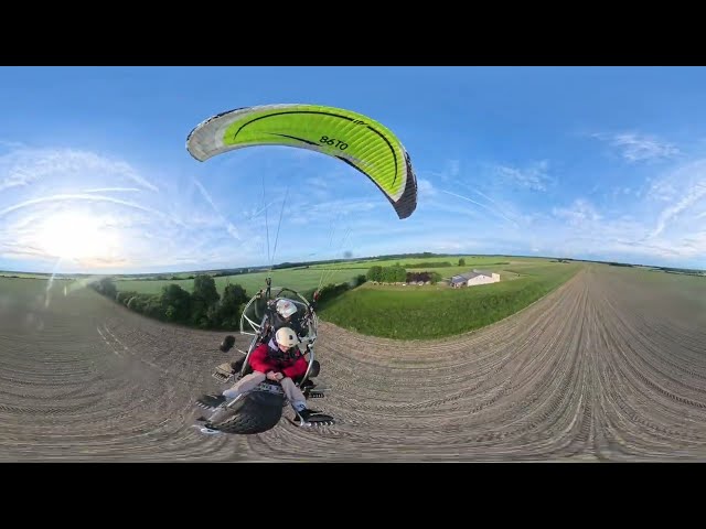 Vol en paramoteur 360° à Poitiers / Vienne (86) – Baptême de l’air ULM immersif