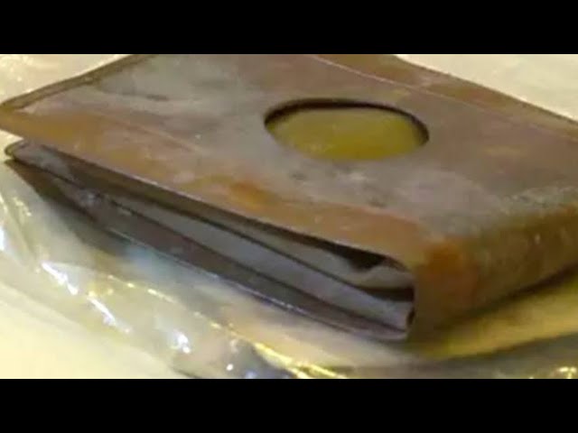 Staff Discover Wallet Under Floorboards In Old Theatre – You Won’t Believe How Old It Is!