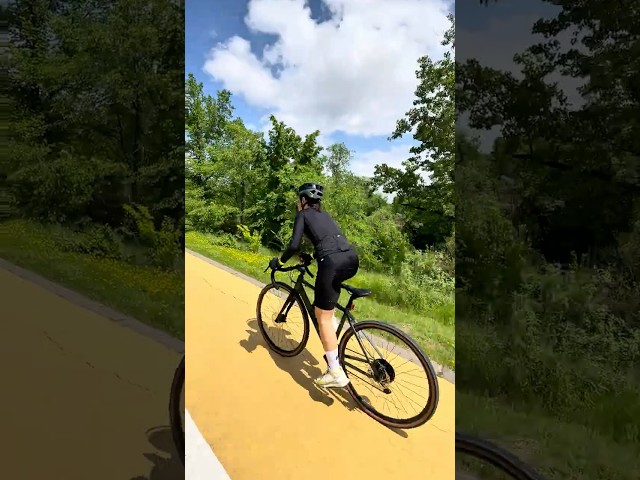 ¿nuevo reto con la bici? chica feliz en bici 🤭 #nuevoreto #gravelbike #gravelrace #bikegirl