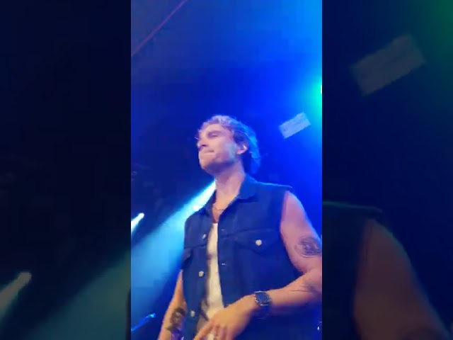 If It Weren't For You + Ghost - Christopher @christophermusiccom Germany Tour 221004 Köln
