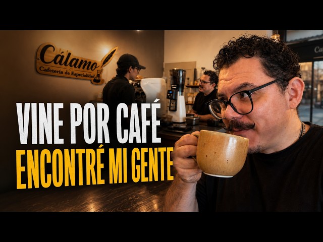 En esta cafetería las personas regresan por algo más que café!!!!!! Impresionante lo que sucede