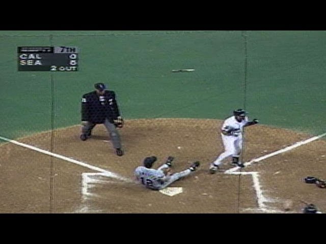 LAA@SEA: Sojo limpia las bases con un doble