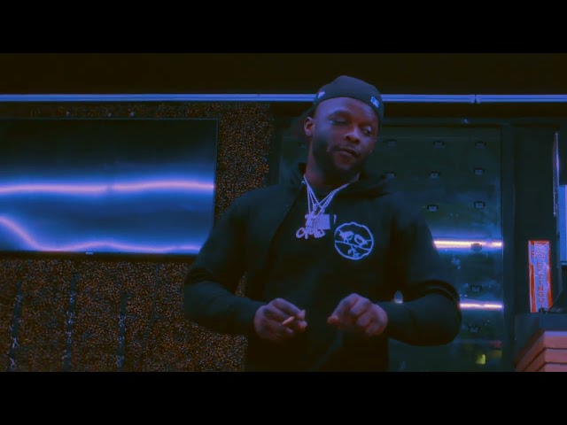 MAX Hilli - CODE GREEN