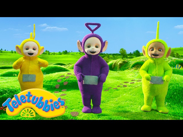 Teletubbies | Footprints in the Sand | Playing on the Beach | 2 HOUR Compilation for Kids