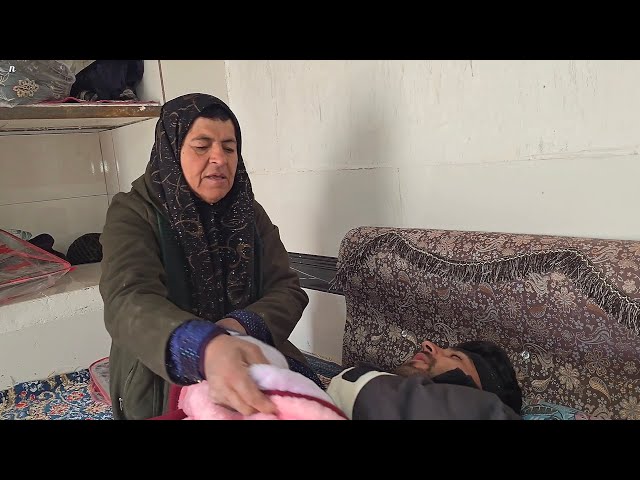 Mother, her son's nurse: Ali's mild illness has upset grandmother