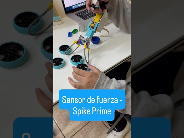 LEGO Wedo y Spike Prime - Mano robótica