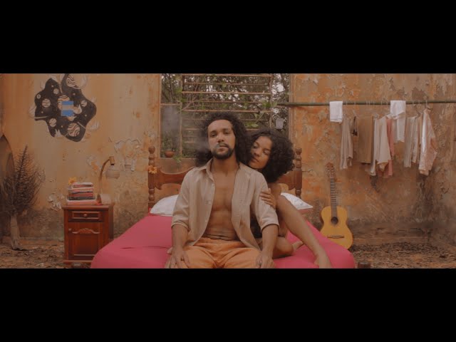 Gabriela Viegas - Aceso (part. Marina Sena)