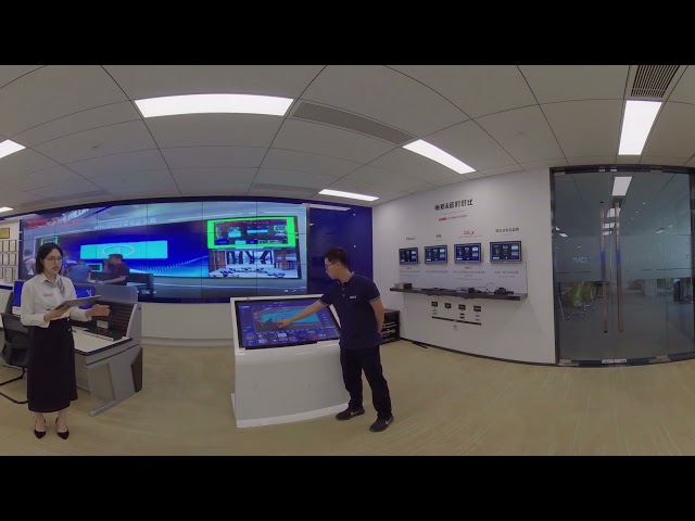 VR - Voice command and accurate image sync performance