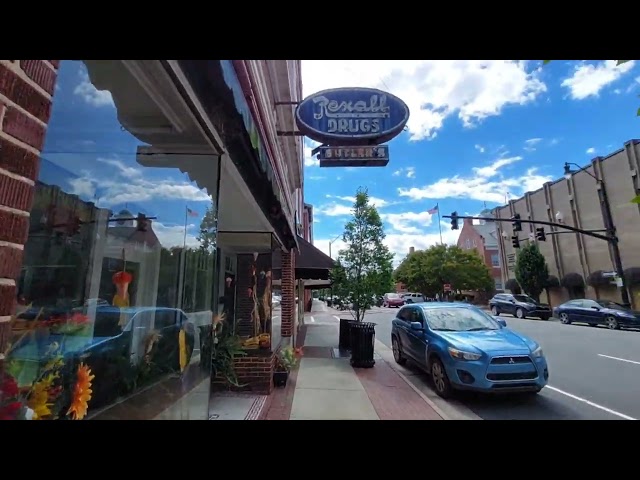 Walking tour of Clinton, North Carolina.