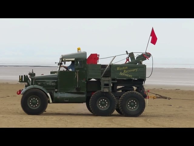 Brean Beach warden trucks recovery (Burnham-On-Sea.com)