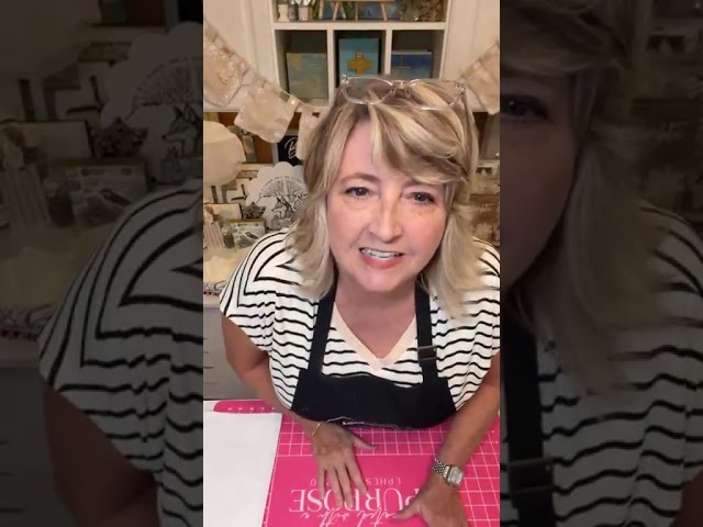 Join me for a quick and easy tea towel tutorial!