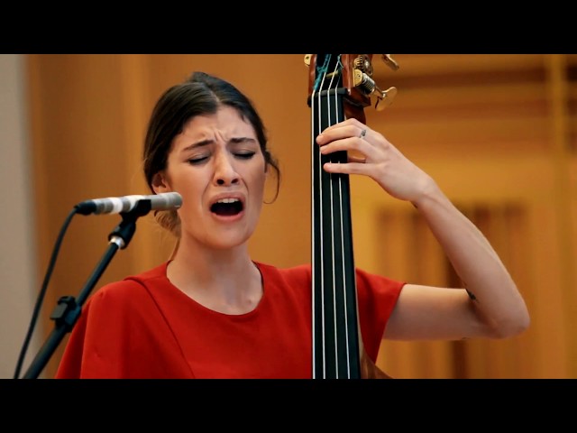 Barro tal vez (Luis Alberto Spinetta)/ Cande Buasso/Paulo Carrizo