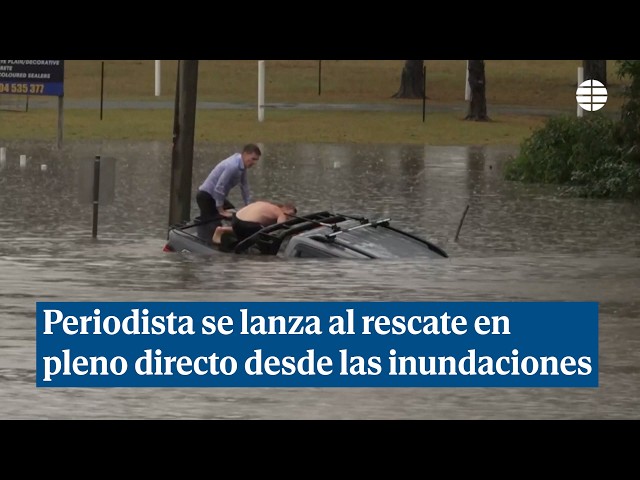 Un periodista se lanza al agua en pleno directo para salvar a un conductor en Australia
