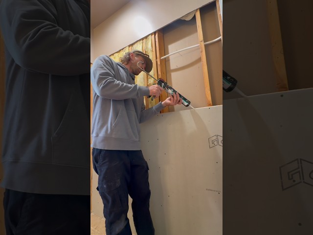 Start to finish shower waterproofing. GoBoard, mud bed, membrane & flood test 💧