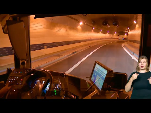 Autobusová linka v tunelu 🚌