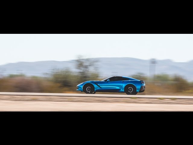 McLaren vs Corvette Z06 Half Mile Air Strip in 360 Degree View