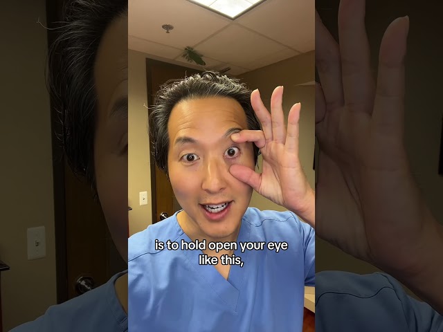 Simple Tip to Remove Your Contact Lens Without Touching Your Eyeball! #contactlens