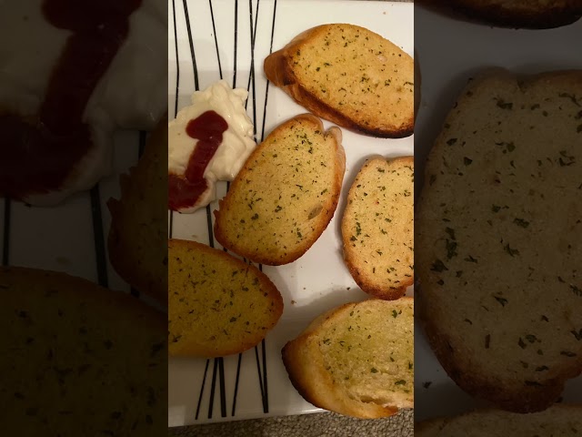 Cooked garlic bread 🥖 15/12/25