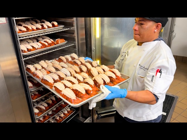 Inside the KITCHEN of Las Vegas' BIGGEST Lobster Buffet – Behind the Scenes at The Palms!