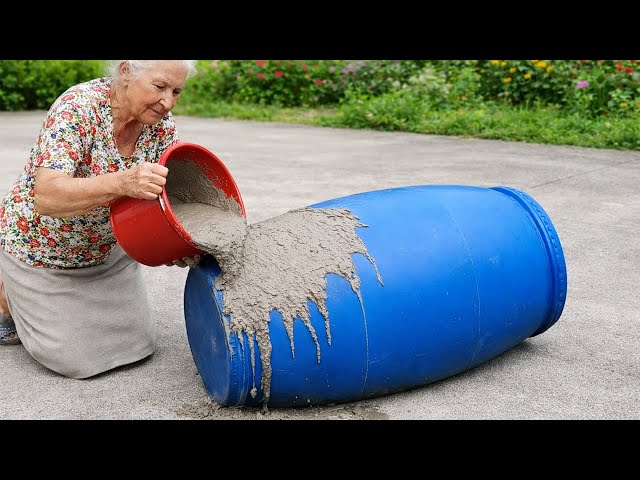 Amazing idea of ​​pouring cement into plastic barrels /Tips for recycling plastic barrels and cement