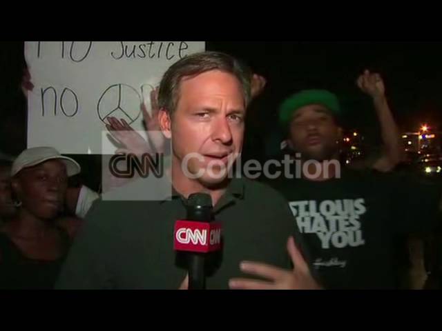 MO:INSIDE THE FERGUSON PROTEST 10PM LKLIVE