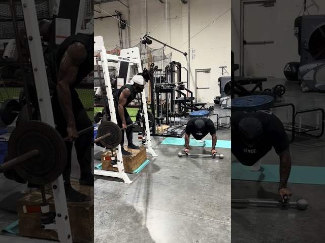 Monster BACK, Lats, & CHEST Growth! Smith Machine BANA 2:1 Row and Single Leg Pushups Chris & John