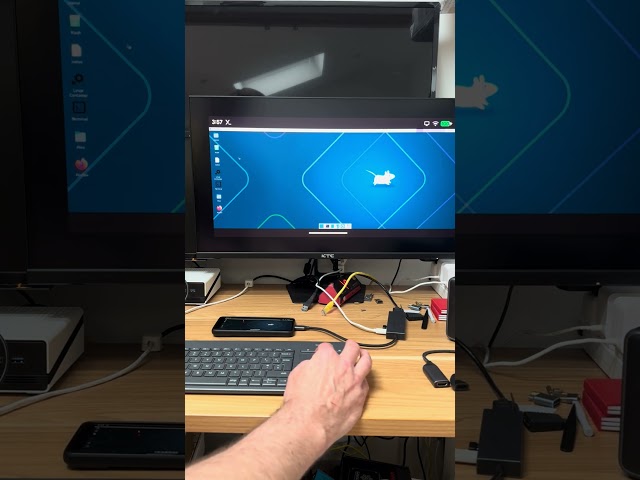 Who Needs a Laptop? Pixel 8 + Linux (DroidDesk)